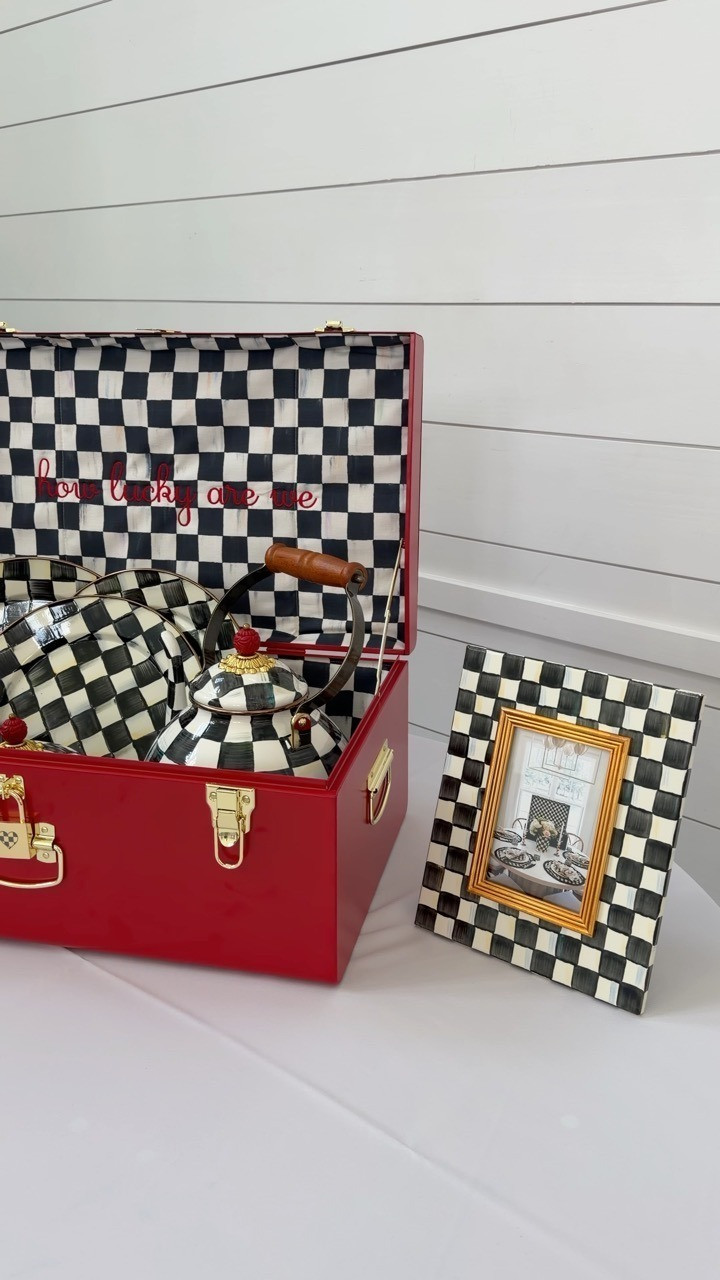 New MacKenzie-Childs x Petite Keep is stunning 😍

Linking more fun stuff below!  

 #LTKSeasonal #LTKHome #LTKBaby