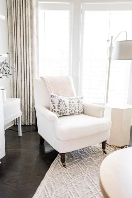 Love these affordable target chairs! I’ve had them for 2 years and just ordered 2 more for my office. 

Accent chair // neutral
Home decor // living room decor // traditional home 

#LTKhome