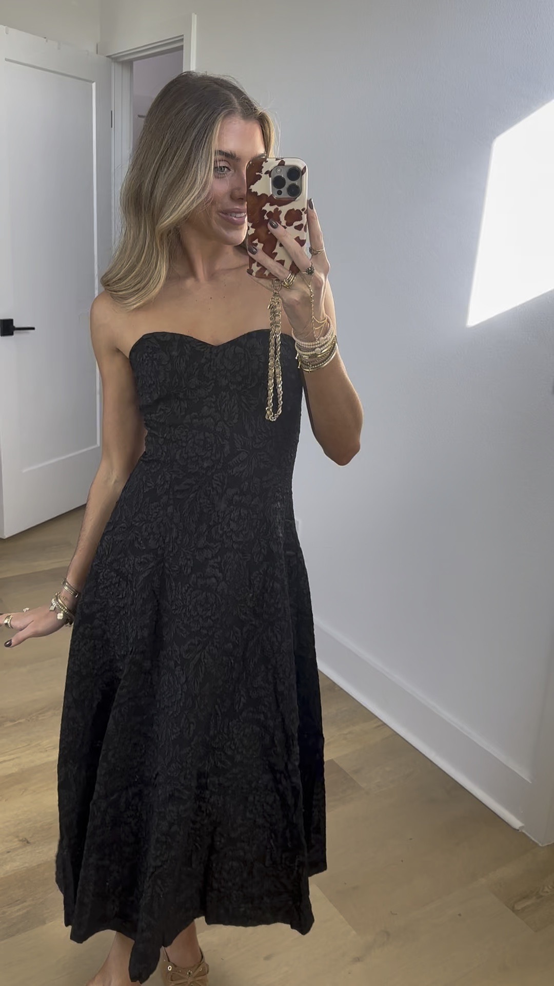 Selene Strapless Midi dress size XS. dare I say my favorite @balticborn dresses yet 🤭 with the change of seasons we of course need new wedding guest dress ideas !!!  Oh, and did I mention the best part these are all under $125 when you use my code “SLOANEBB15”. 😇

#balticbornpartner #balticbornclothing #balticborndress #weddingguestdress #weddingguestoutfit #weddingguestdresses #formaldress #haul #tryonhaul #tryon #tryonwithme #shoppinghaul #dresseshaul #dresseshaultryon #dresstok #maxidress #dresses #dressshopping #dressstyle

#LTKHoliday #LTKWedding #LTKSaleAlert