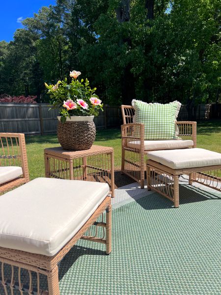 Our new outdoor convo set arrived. Easy to assemble and chic! Love how it looks  

#LTKstyletip #LTKhome