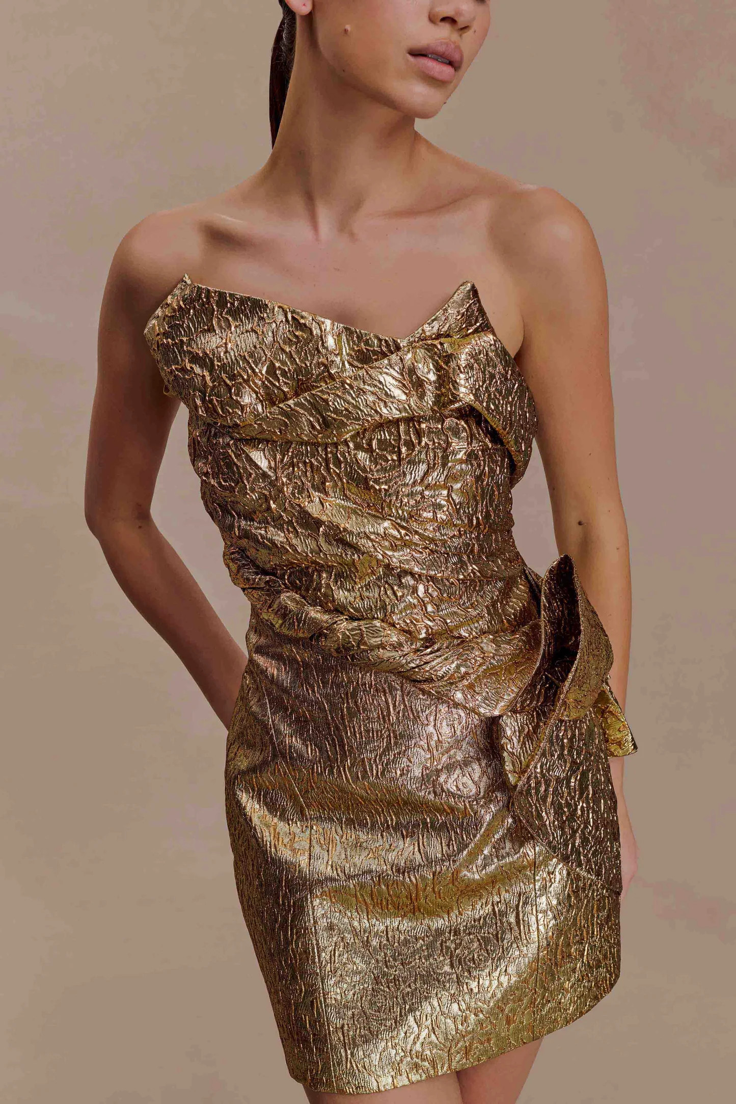 Sadie Structured Mini Dress - Gold | MESHKI US