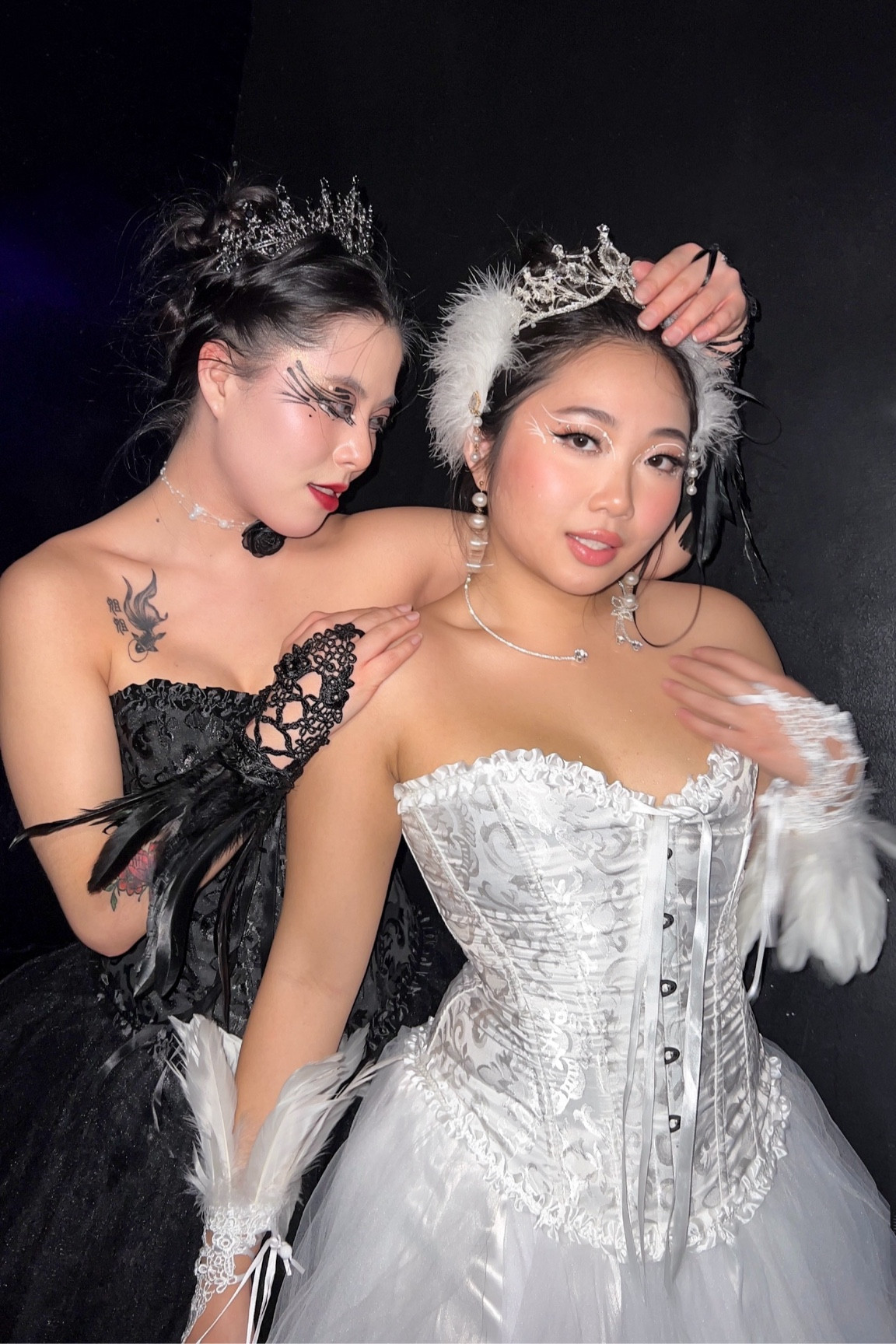Matching Halloween Costume Idea #halloweencostumeideas #whiteswan #blackswan #matchingcostumes #matchinghalloweencostumes

#LTKStyleTip #LTKHalloween