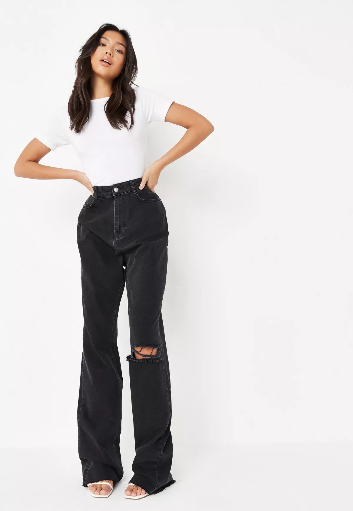 Petite Black Ripped Knee Baggy Boyfriend Jeans | Missguided (US & CA)