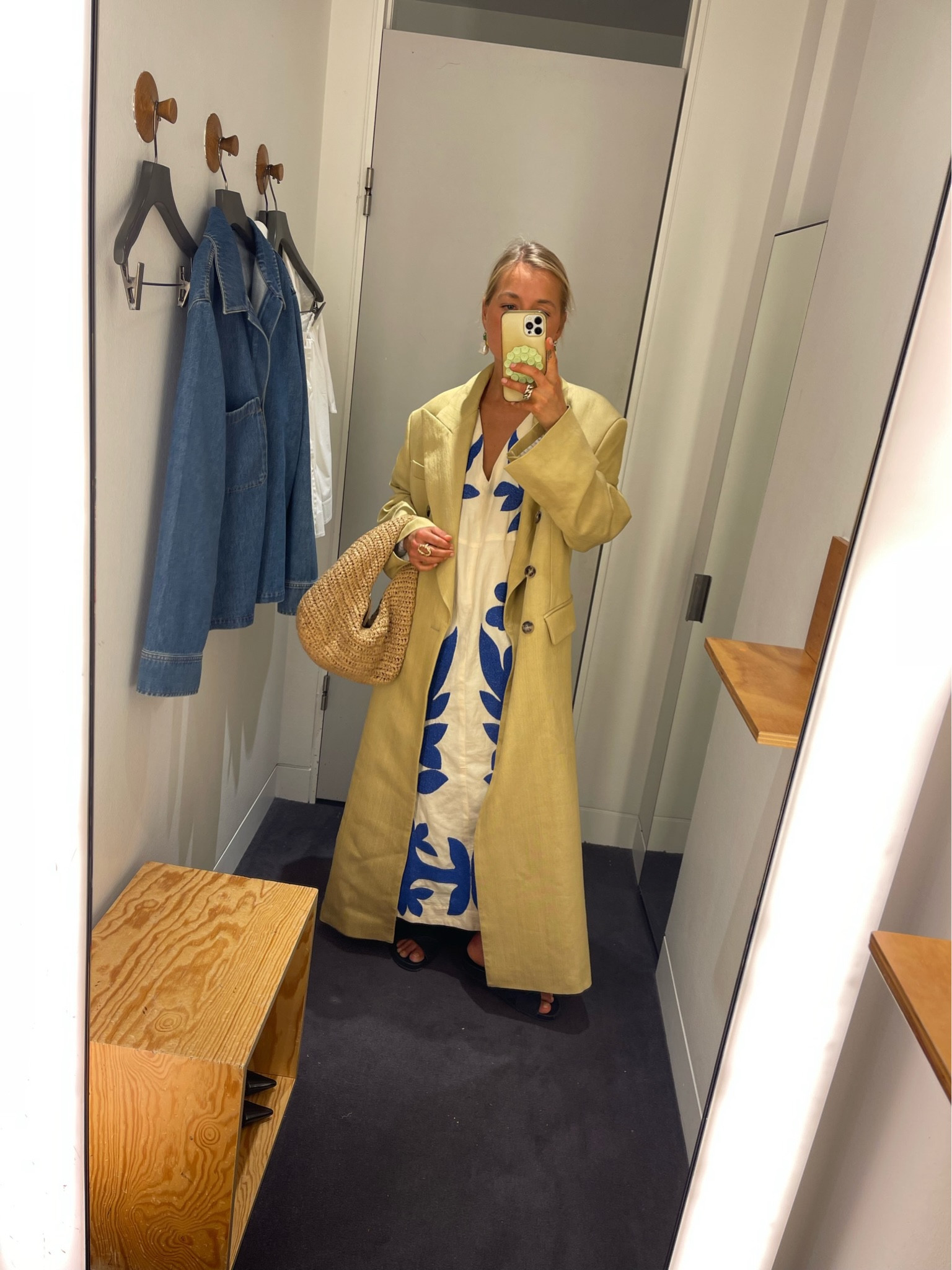 For the undecisive weather 😉

#LTKStyleTip #LTKU #LTKFindsUnder100