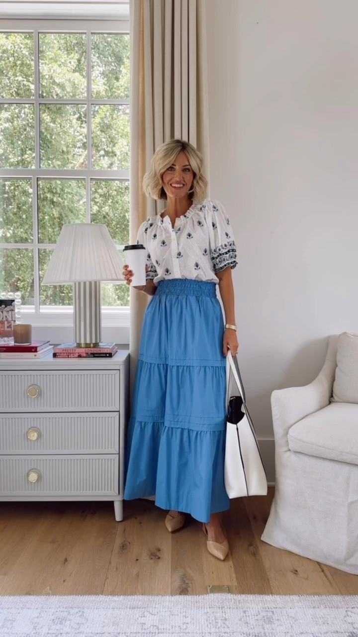 Love this blue skirt! You can style this with so many tops! Wearing XS!

Loverly Grey, teacher outfit, workwear, maxi skirt 

#LTKSeasonal #LTKWorkwear #LTKStyleTip