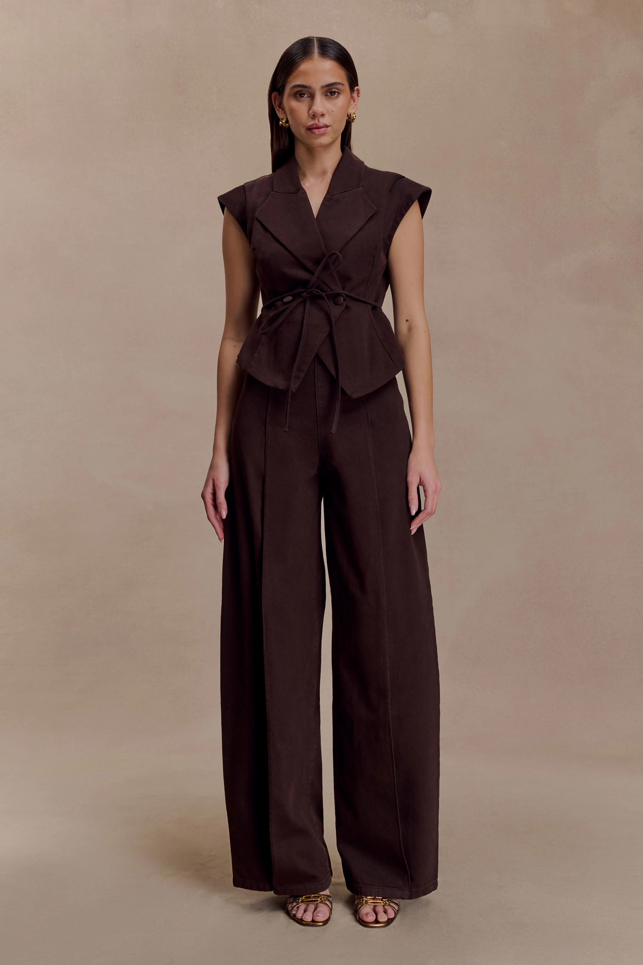 Beatrix High Rise Denim Jeans - Chocolate | MESHKI US