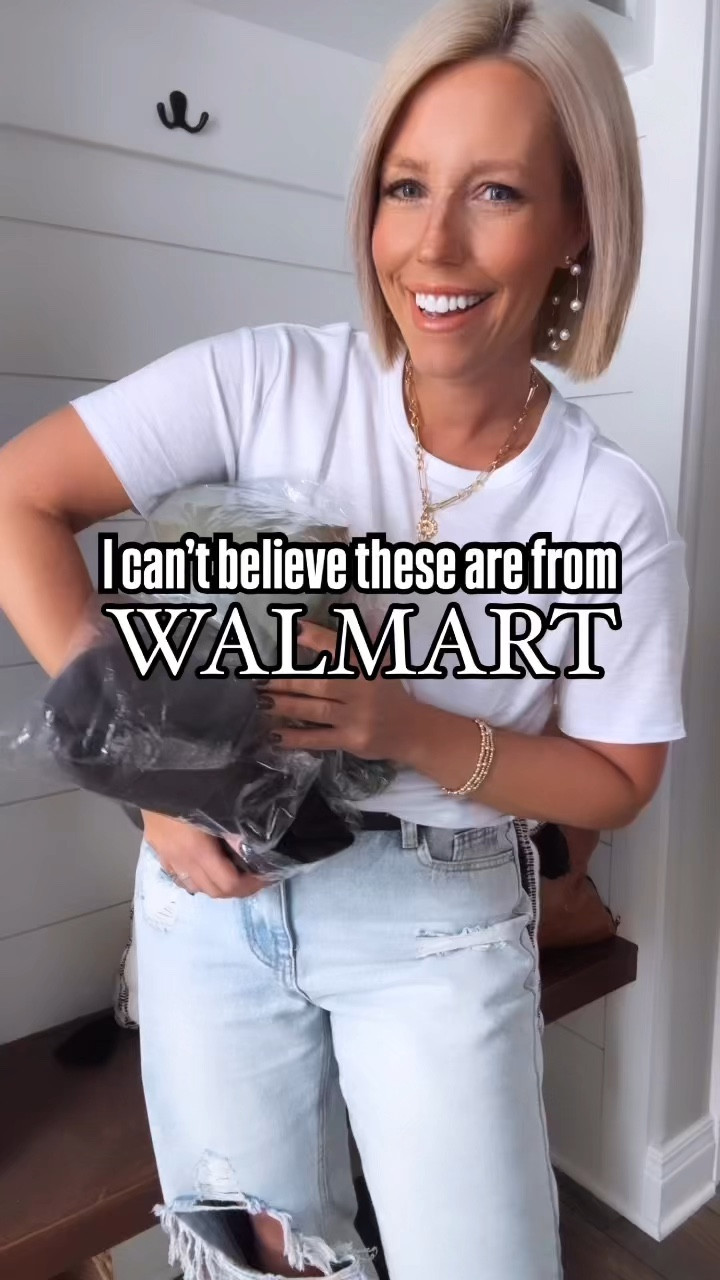 How good are these?! I love the distressed washes and the comfy fit!!! Make it look put together with a belt or jeans or perfect for a day of lounging too!
⬇️⬇️⬇️
Black sized up 2 to a large (prefer medium)
Green sized up to medium
Jeans size medium ( roomy fit)
Shoes TTS

#LTKStyleTip #LTKWatchNow #LTKFindsUnder50