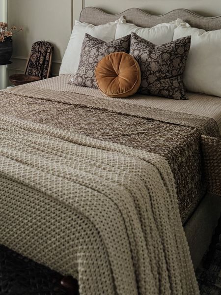 Target Casaluna sale, chunky knit blanket, neutral knit blanket, bedding, bedroom ideas

#LTKhome #LTKsalealert #LTKstyletip