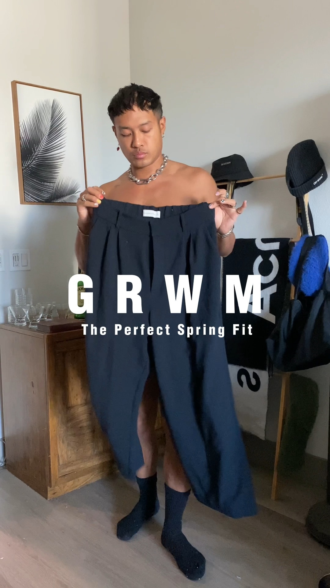 get ready with me and my new fav woman’s trousers from abercrombie…may have to wear this look for
coachella 🫶🏽✨🤍 #grwm #ootd 

#LTKmens #LTKFestival #LTKfit