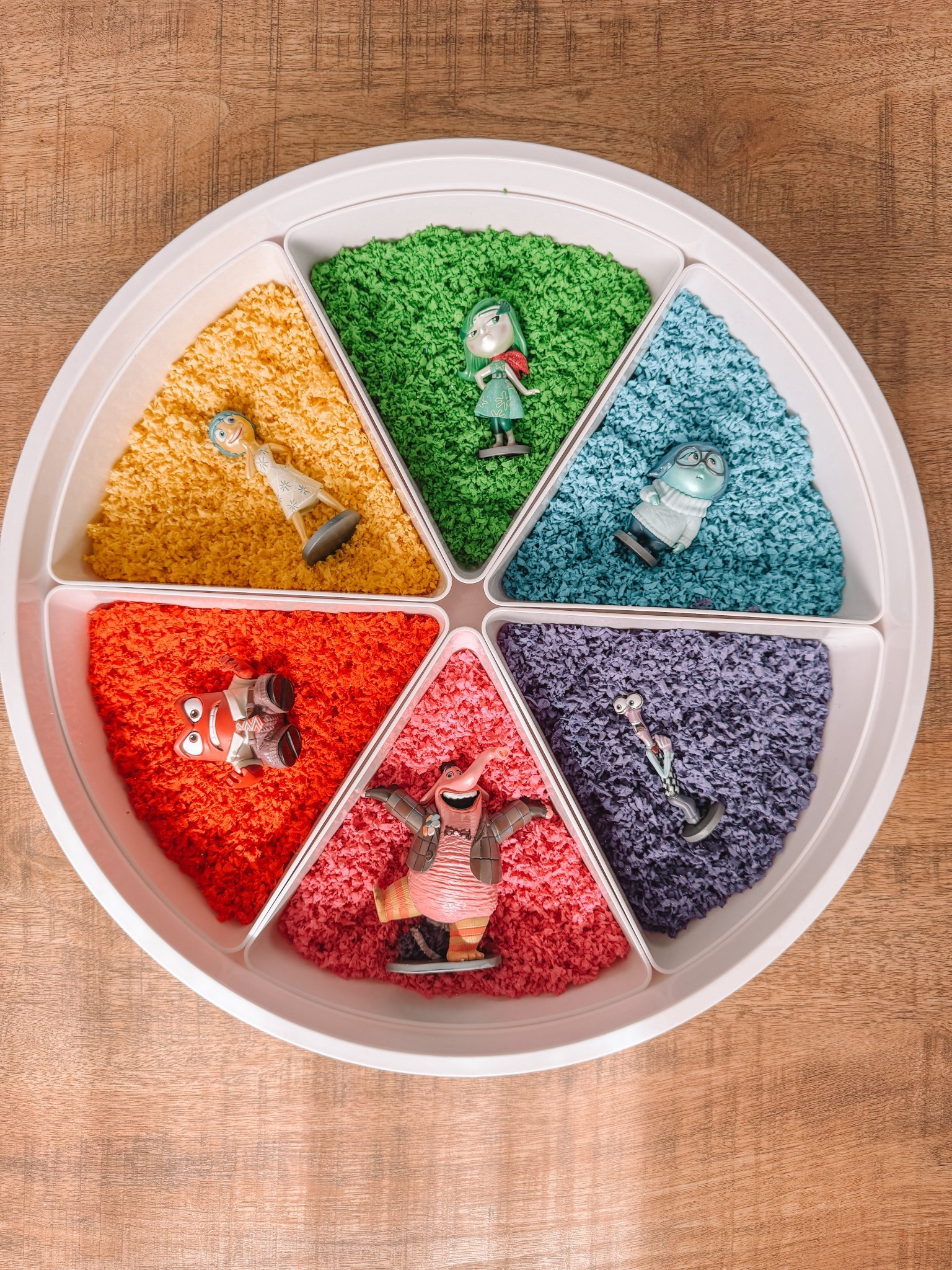 Pluffle sensory tray ✨🌈
#sensorybin #pluffle #toddlermom 

#LTKSaleAlert #LTKFamily #LTKKids