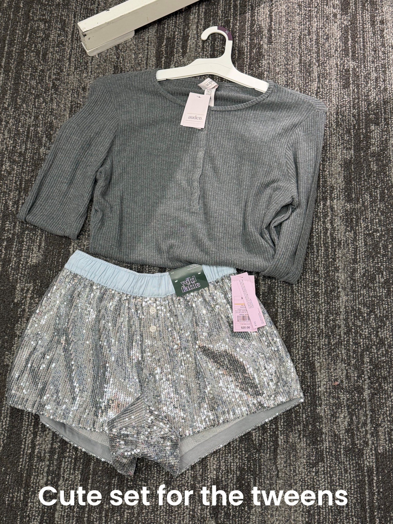 Great sequin shorts !!!!

#LTKFindsUnder100 #LTKGiftGuide #LTKHoliday