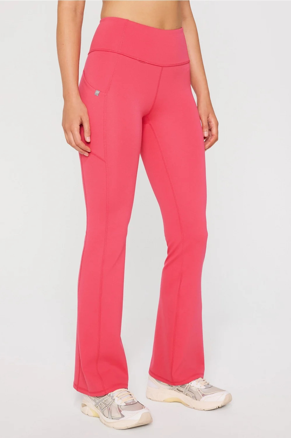 StretchTech™ Kick Flare Scrub Legging | Fabletics