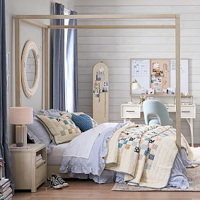 Nantucket Handcrafted Quilt | Pottery Barn Teen