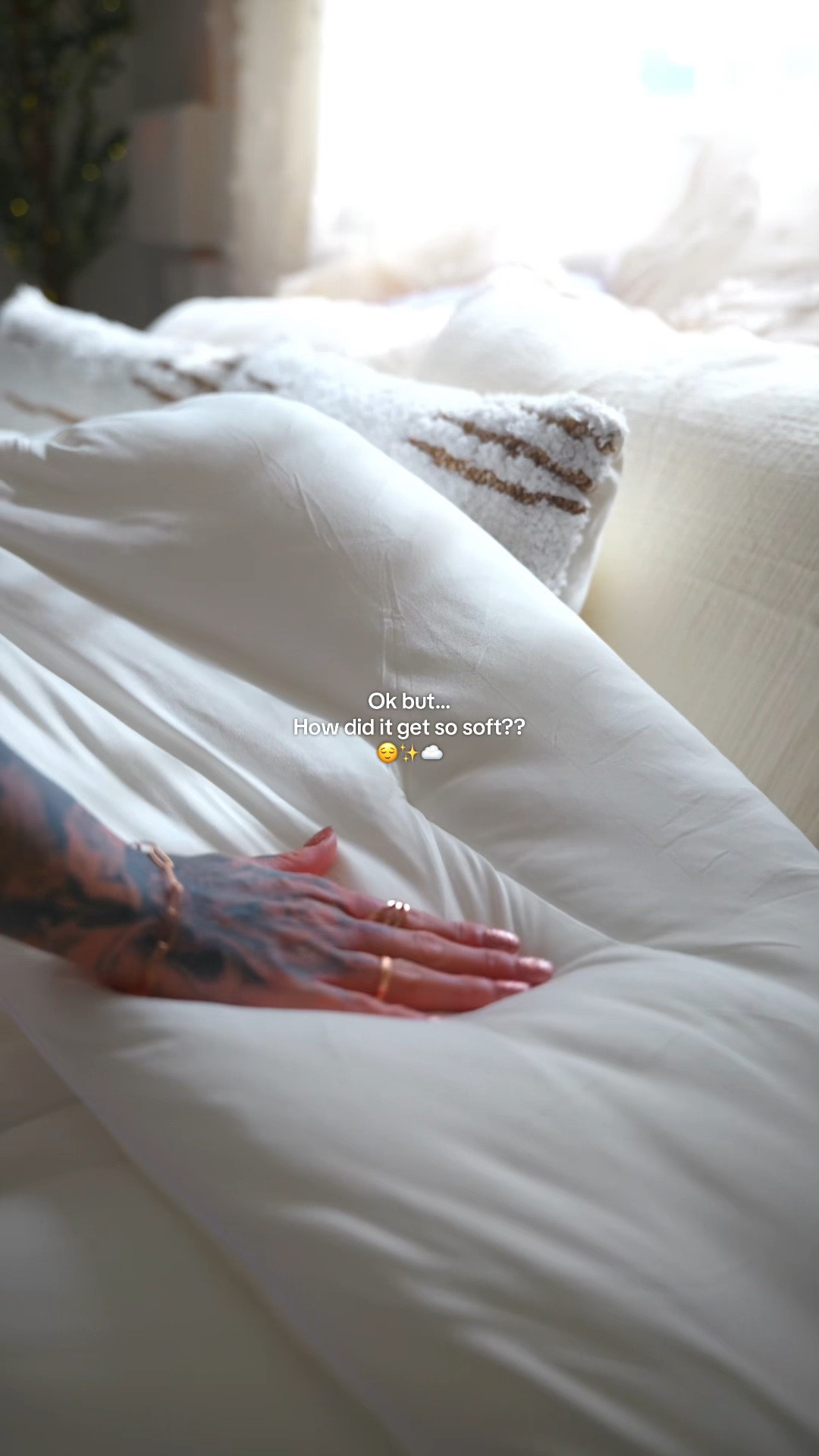 MarshMellow comforter is the softest thing ever #marshmellow #mellowsleep #cozyhome #bedding #fluffycomforter

#LTKSaleAlert #LTKHome #LTKOver40