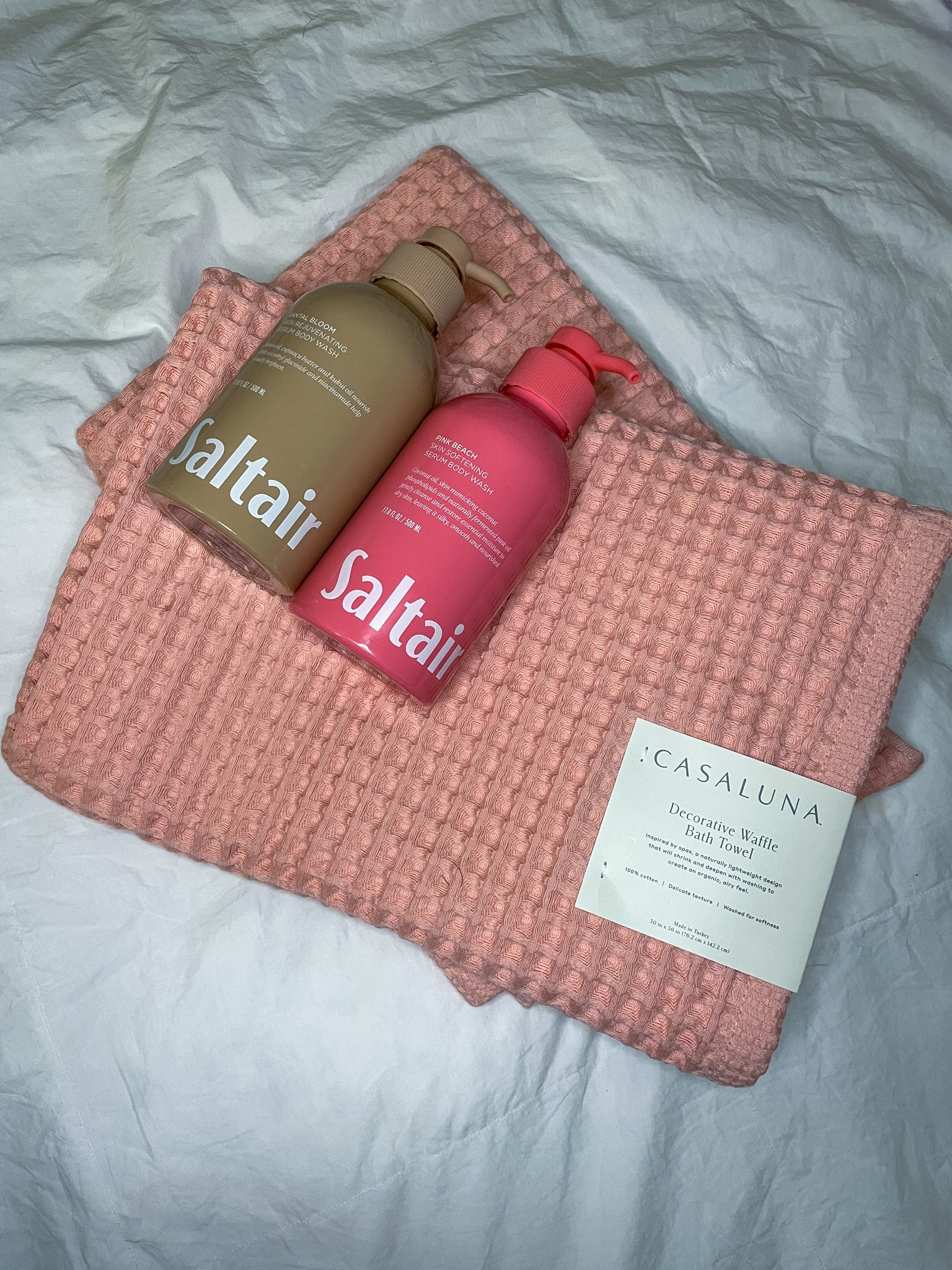 Mini spring refresh! Trying out a new brand of body wash & a new set of waffle towels! 🎀🤍

#Saltair #WaffleTowels #NewProduct #Pink #BodyWash #ScrubADub #CasaLuna #TargetStyle #TargetFind 

#LTKhome #LTKfamily #LTKsalealert