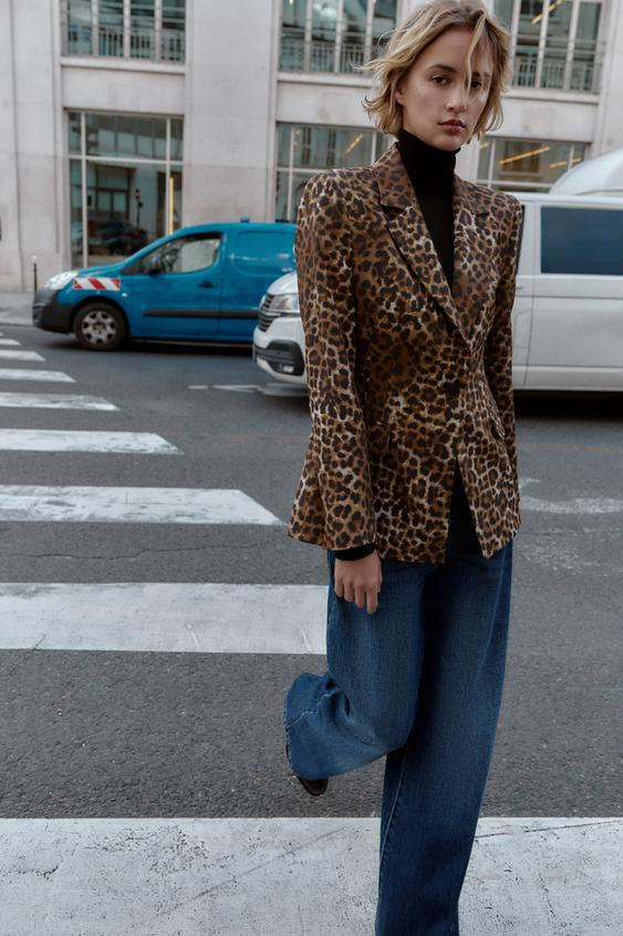 TAILORED ANIMAL PRINT BLAZER | Zara US