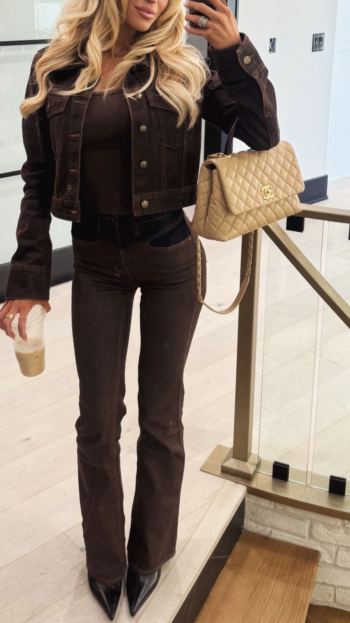 Wearing a size 22 jeans and XS tops 🤎

#LTKBeauty #LTKStyleTip #LTKSeasonal