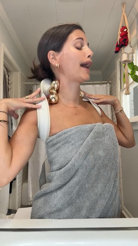 I love a good massage 💆🏻‍♀️ 

#LTKGiftGuide #LTKSeasonal #LTKHome