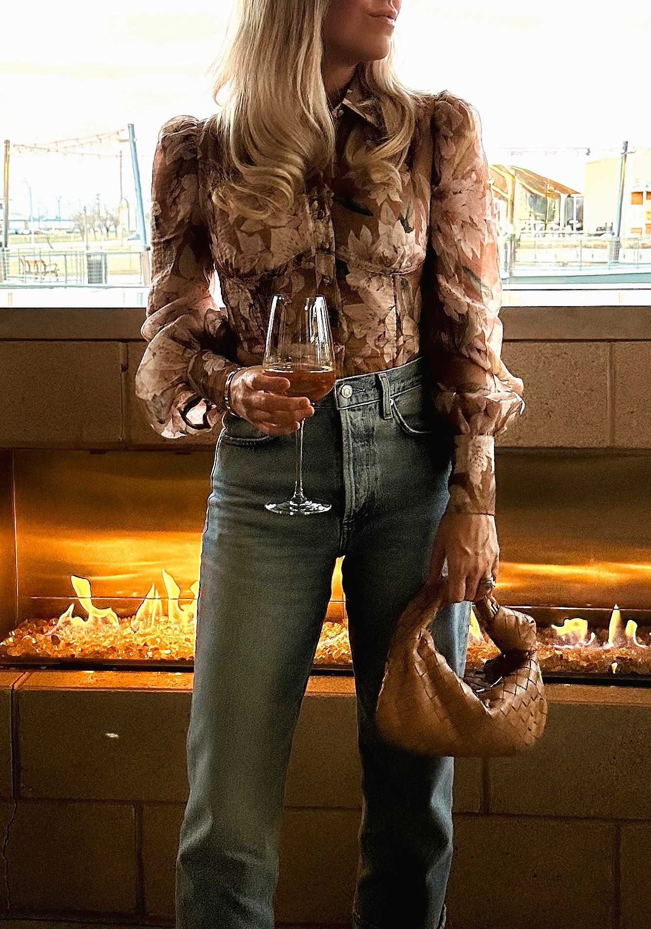 The prettiest floral top
Agolde jeans 
Jeans 

#LTKSeasonal #LTKdayinmylife #LTKValentine