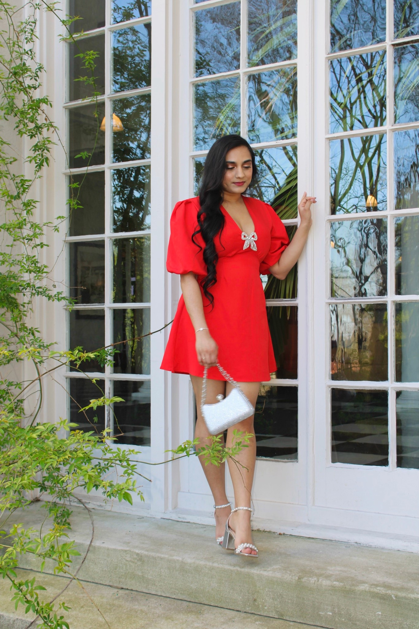 • Red-y, Set, {Bow} ❤️ •

red bow dress, red puff sleeve dress, girly style, girly fashion, girly outfits, feminine style, feminine fashion, feminine outfits, silver clutch purse, silver heels

#LTKWedding #LTKSeasonal #LTKootd