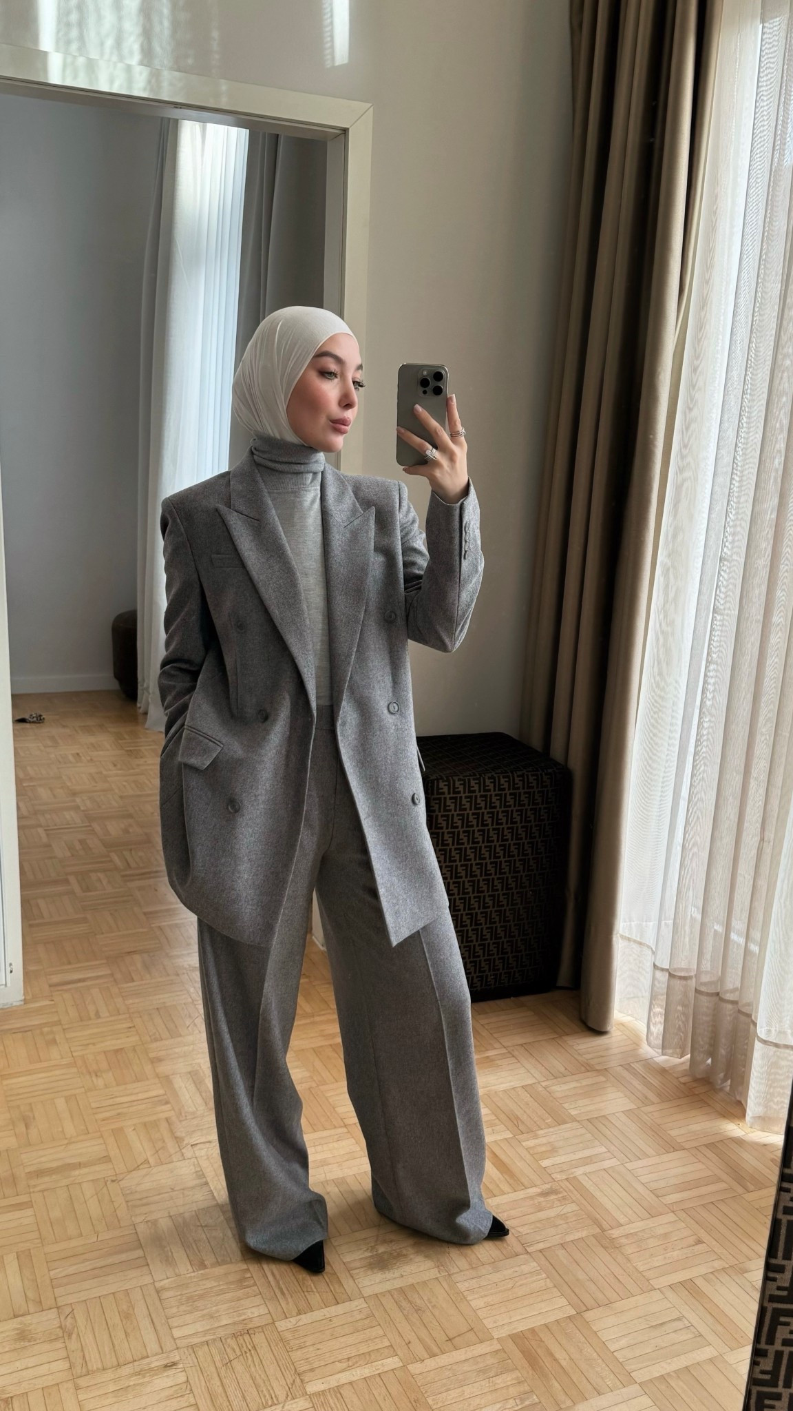 Winter Suits >>>

#LTKeurope #LTKwinter #LTKworkwear