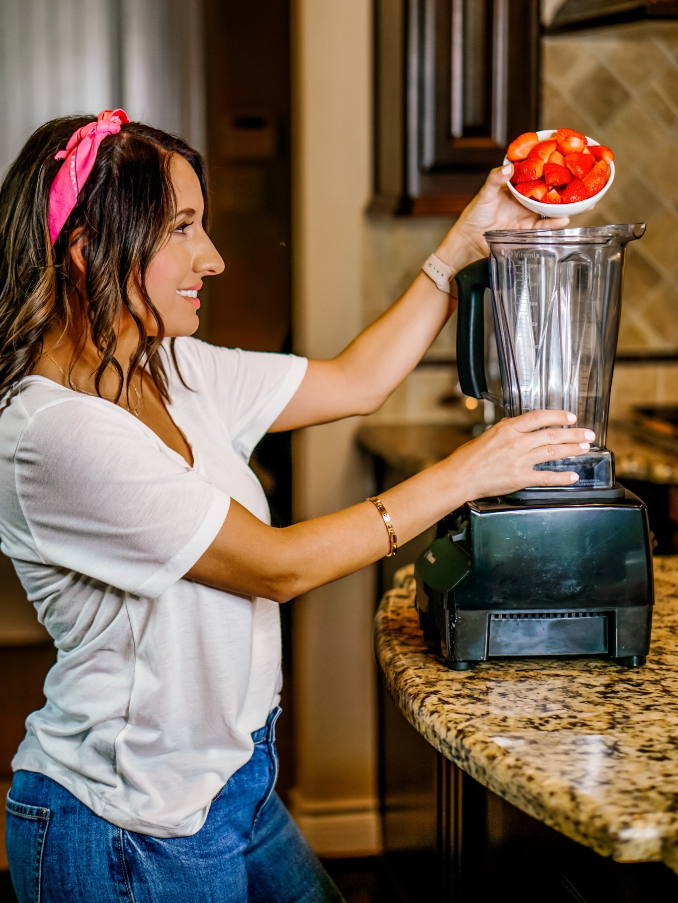 Casual style + the Vitamix I swear by for making shakes, smoothies, and soups. 


#LTKfoodie #LTKPetite #LTKFindsUnder50