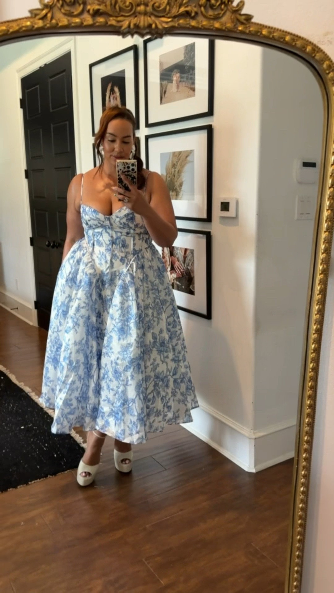 Where comfort and confidence collide 🤗 May be a little obsessed with this dress from Akira!

#LTKootd #LTKMidsize #LTKPlusSize