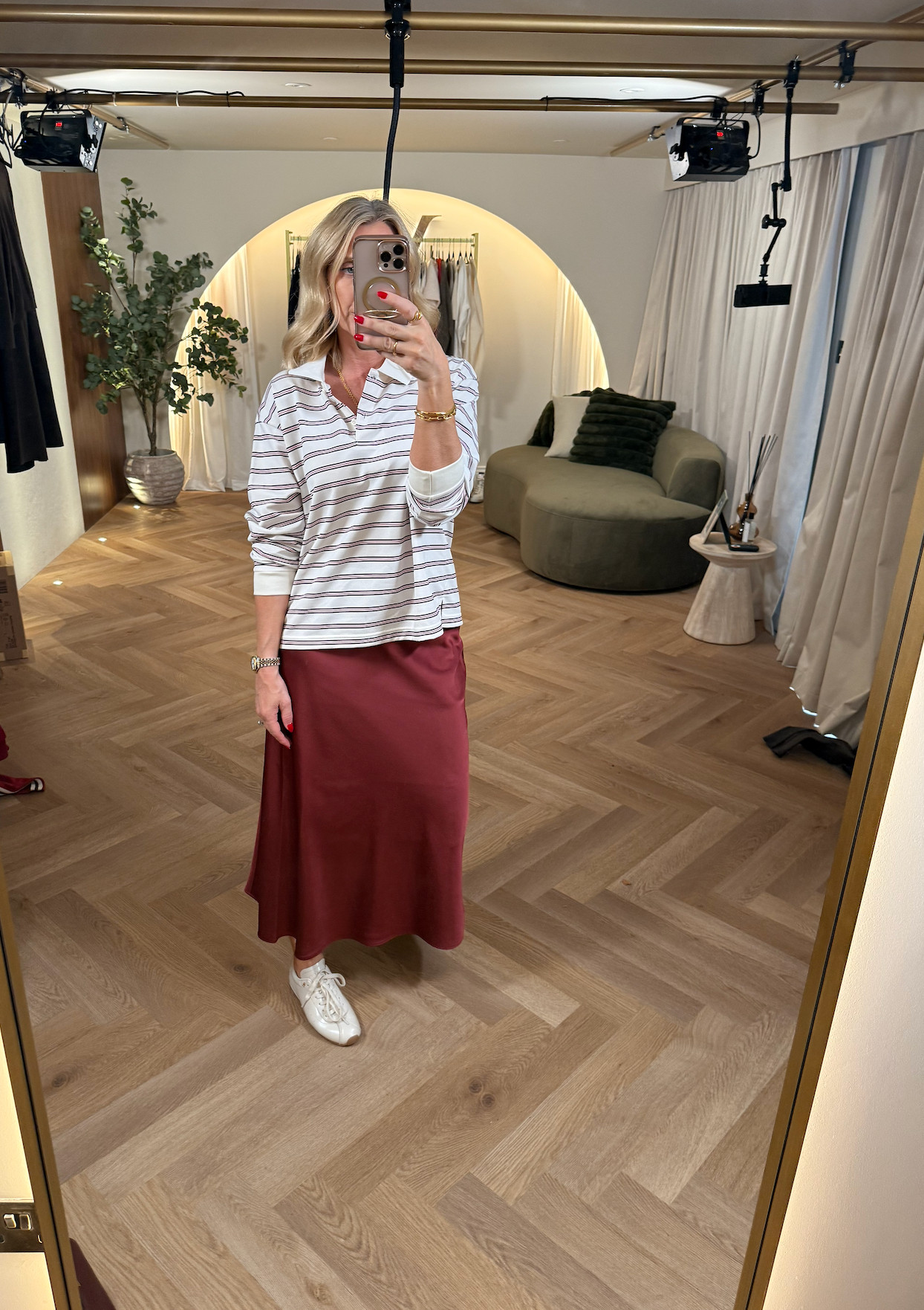 Showing a client today how to style up the Uniqlo Satin Skirt!  

 #LTKuk #LTKautumn #LTKover50style