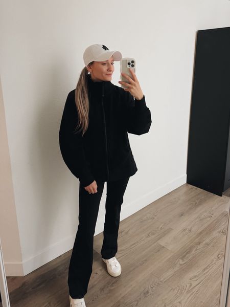 Been needing just a basic black long zip up sweatshirt and this one ticks off all the boxes . 🥰🫶👌
Wearing size Xs/S and it fits perfectly oversized . Covers everything needed to be covered 😅🙈

#LTKstyletip #LTKSeasonal #LTKGiftGuide