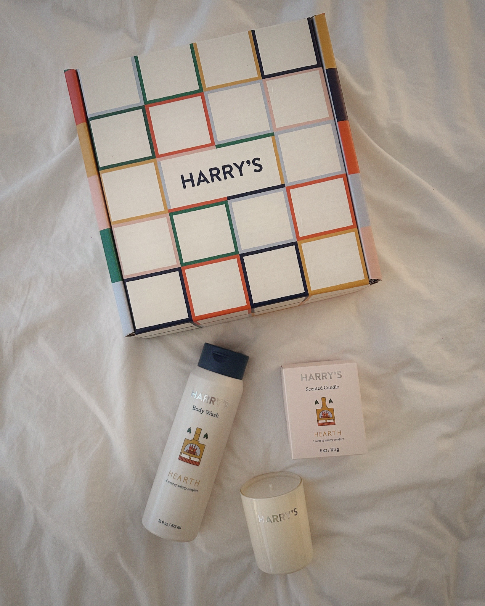 Harry’s limited edition Holiday Hearth scent just dropped in body wash and as a candle! It’s SO good but only for limited time - get your holiday clean on hunny!

#LTKSeasonal #LTKmens #LTKHoliday