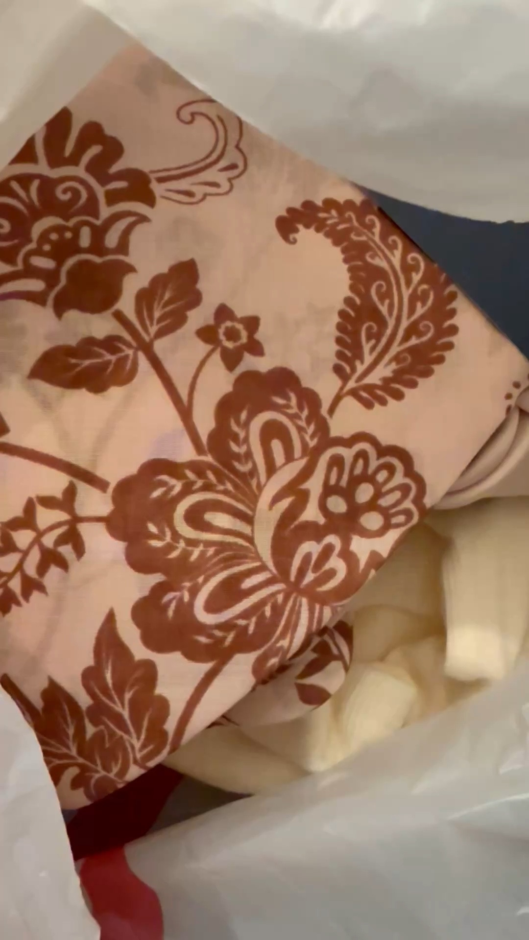 Last minute Target run to grab some things for a concert tomorrow night🎯👢🤠🐎🎶 grabbed up some cute accessories to see what I can throw together. Really excited to wear the bandana either in my hair or tied on my bag 👝🩷

#targetstyle #targetfashion #accessories #western #westernstyle #country #countryconcert #countrymusic #countrygirl #paisleyprint #bandana #hairscarf #discbelt #targetcircle #springsale #springstyle

#LTKSaleAlert #LTKdayinmylife