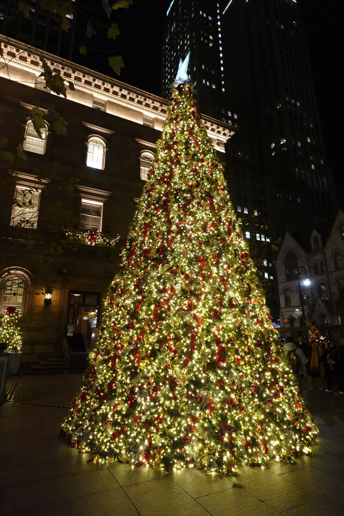 ✨ CAMERA SALE ✨ my Sony ZV-1F camera and light attachment / other tools I use!

#LTKGiftGuide #LTKvlog #LTKHoliday