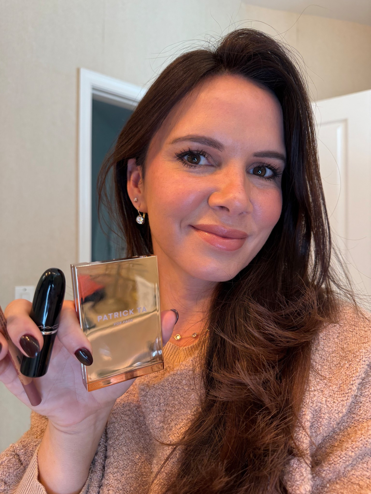 This shade of blush is a whole mood

Patrick Ta Blush - she’s blushing 
Mac lipstick - thanks, it’s Mac 
Make up forever pencil - wherever walnut 

Great holiday gift idea for the beauty lover! 


#LTKGiftGuide #LTKBeauty #LTKFindsUnder50