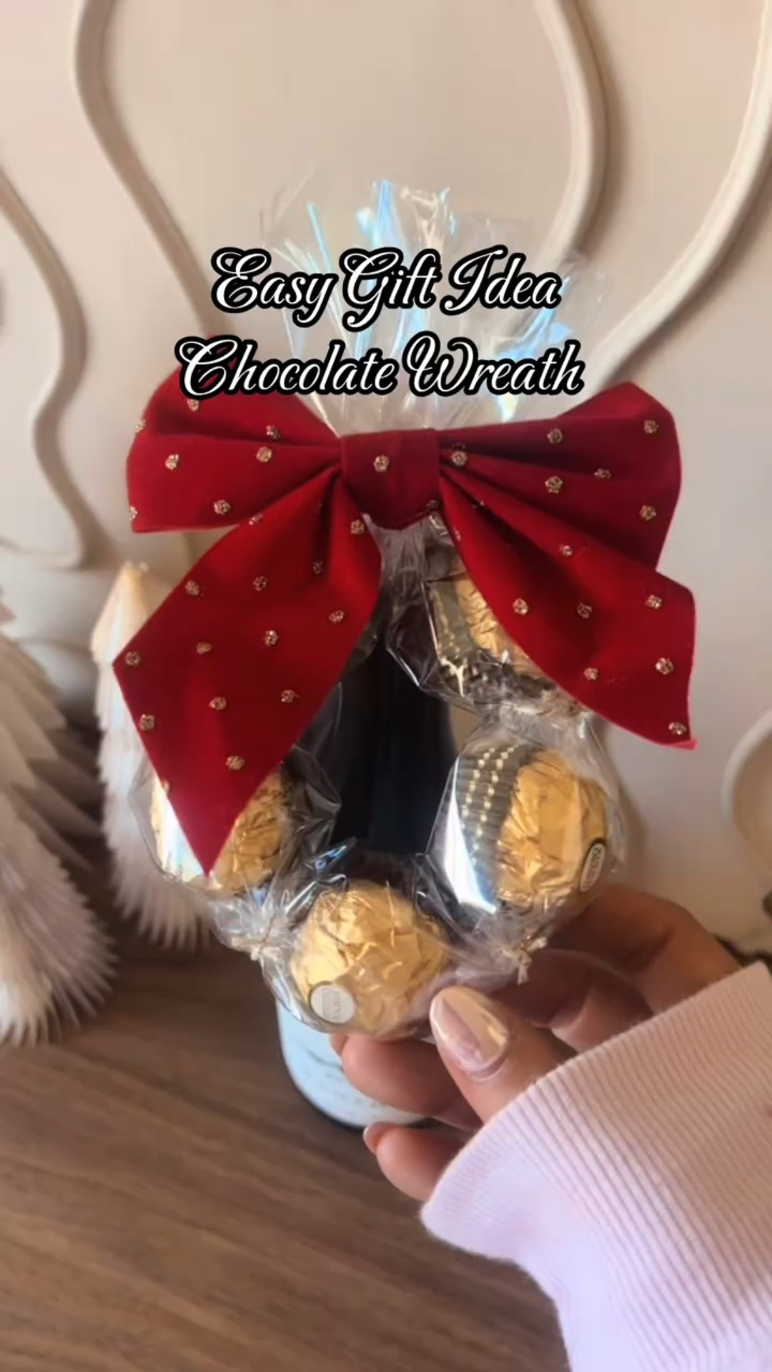 Easy DIY CHRISTMAS GIFT the easiest DIY chocolate wreaths for an easy cute gift!! Quick, easy, and budget-
friendly 🤌🏼 - perfect for teachers, friends, neighbors, or coworkers. 

Host gift idea • teacher gift idea • neighbor gift idea • gift for the host • friend gift idea • easy diy gift • coworker gifts  

#LTKSeasonal #LTKHoliday #LTKGiftGuide