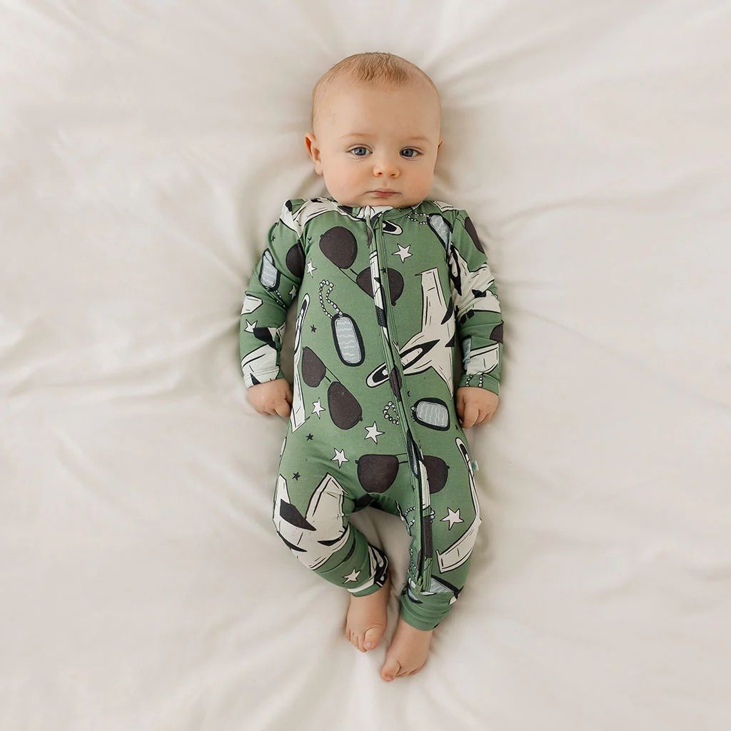 Jet Green Baby Convertible Sleeper | Airman | Posh Peanut