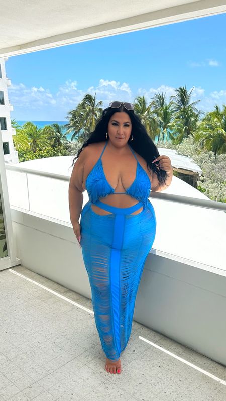 This blue and that ocean view 😩😍

#LTKSeasonal #LTKcurves #LTKswim