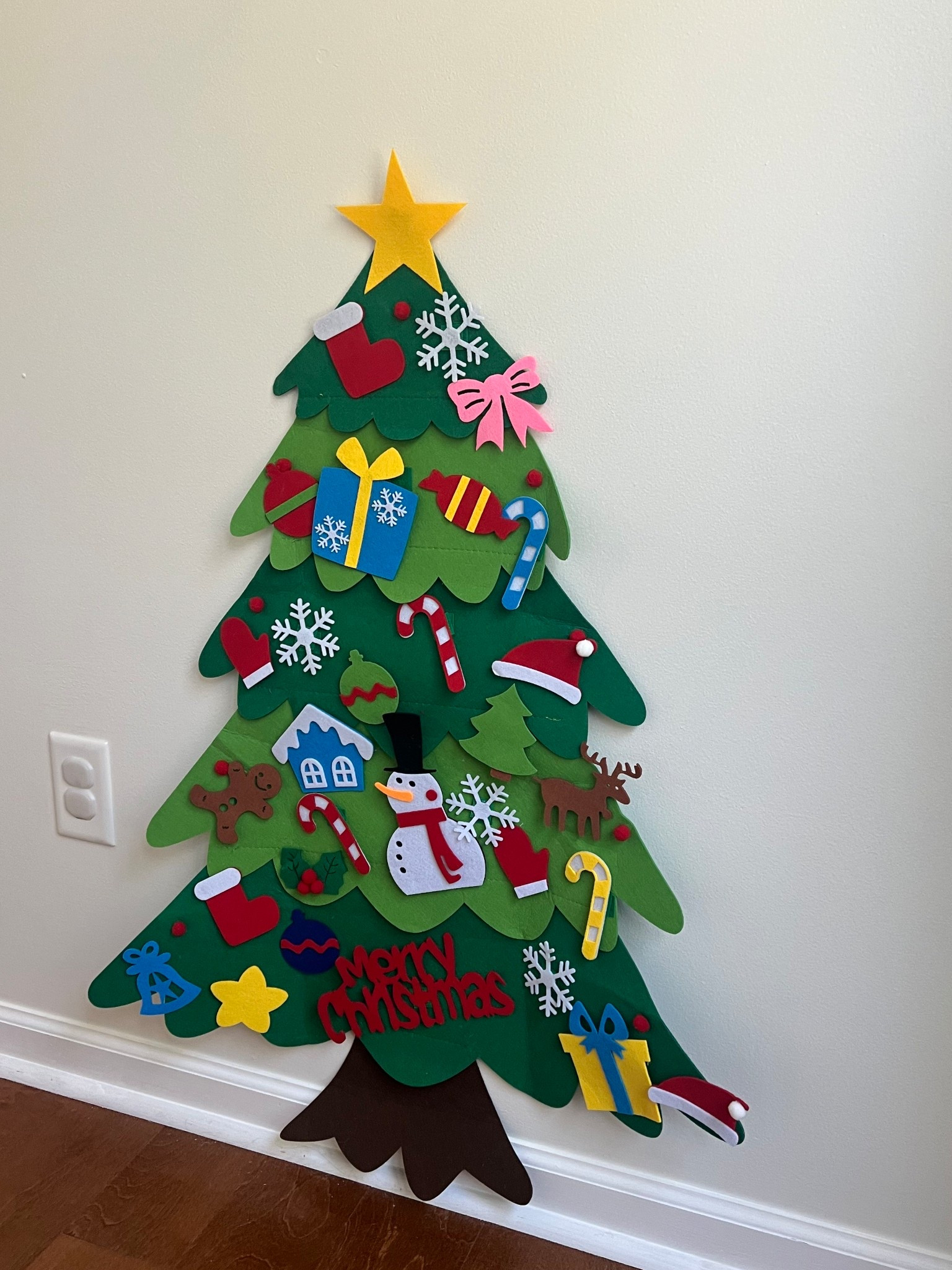 Interactive felt Christmas tree for kids! Can’t believe this is from Amazon. Such great quality and makes playtime so festive and fun ❤️🎄

#LTKKids #LTKHoliday #LTKGiftGuide