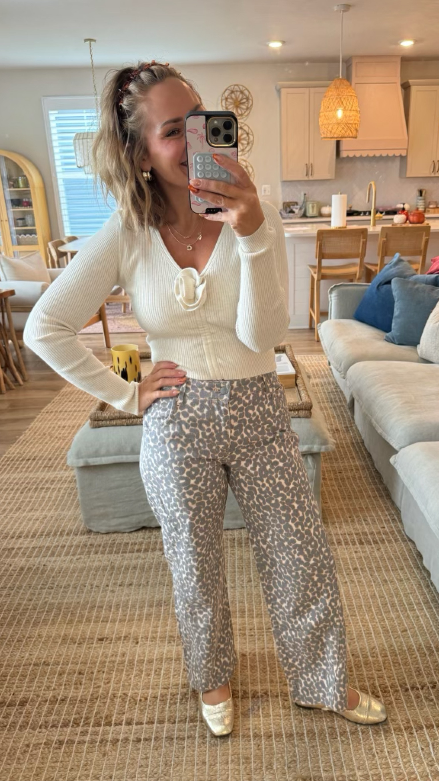 Neutral OOTD✨🤍 TTS S / 4 / 27”

Target circle week, sale alert, sale, leopard pant jeans, cheetah print jeans, neutral fall fashion, fall style, fall casual, Claire Tammaro 

#LTKStyleTip #LTKSaleAlert #LTKFindsUnder100