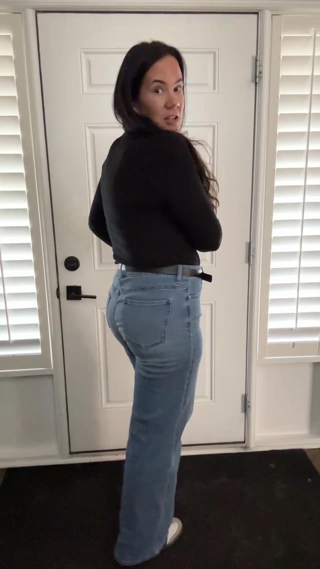 If you’re looking for an easy, flattering everyday outfit — this is it 🙌

These wide leg jeans are so comfortable and give that effortless, put-together look without trying too hard. Paired with a simple black fitted top, it’s one of those outfits you’ll reach for on repeat.

✔️ High-waisted fit = super flattering
✔️ Wide leg = elongates your legs
✔️ Easy to dress up or down

Perfect for busy mom days, errands, or casual outings — but still makes you feel confident and pulled together 🤍

Tap to shop everything linked!

#ltkstyle #ltkfit #ltkdenim #widlegjeans #momstyle #casualoutfitideas #everydaystyle #over40style #effortlessstyle #falloutfits #springstyle #minimalstyle #realoutfitinspo