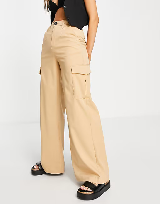 Bershka wide leg slouchy cargo pants in camelwindow.asos.performance.markAndMeasure(`pdp:title_di... | ASOS (Global)