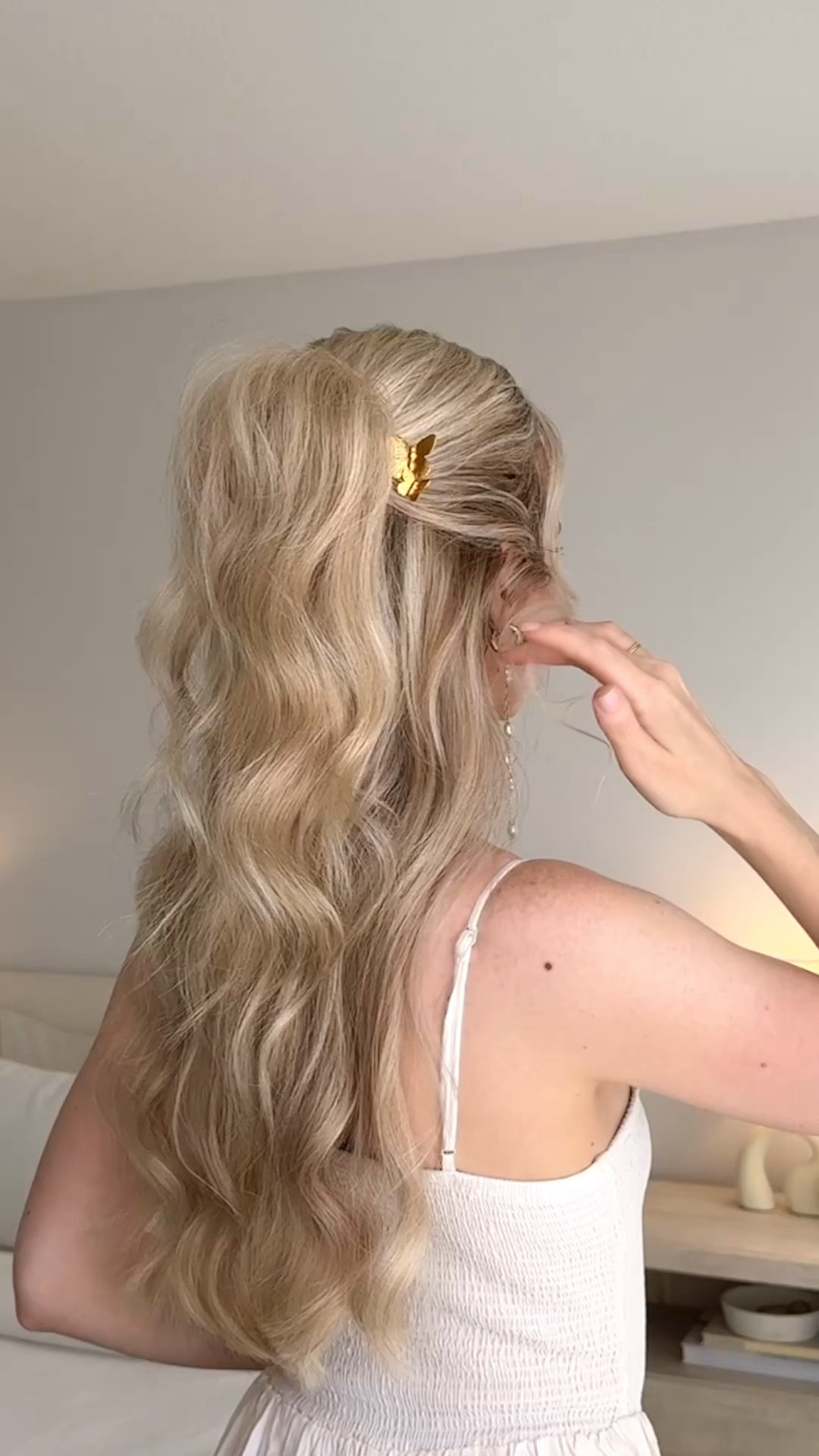 Easy half up hairstyles🦋✨

#LTKVideo #LTKWedding #LTKBeauty
