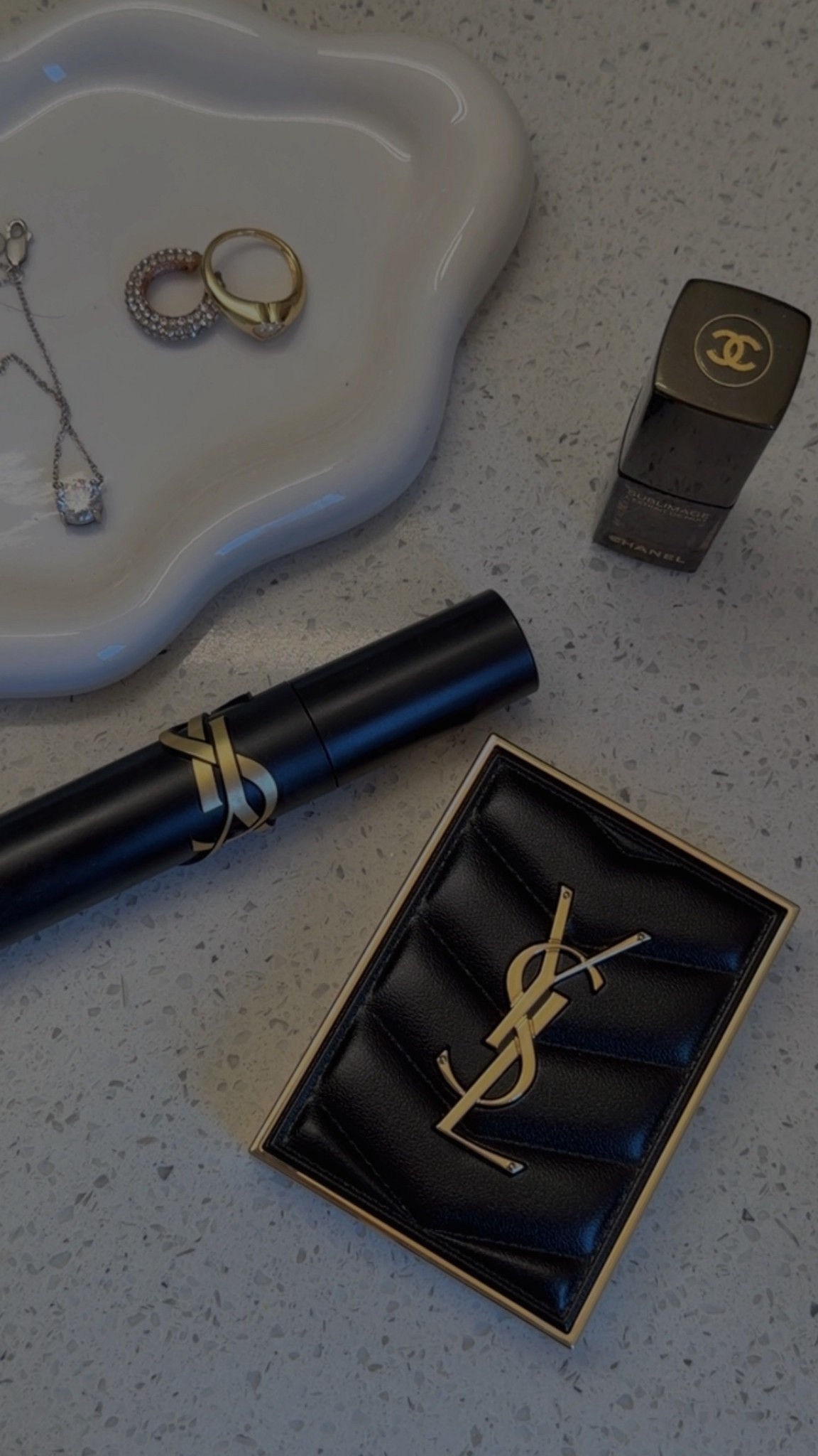 new new 🖤

#LTKmomlife #LTKmorningroutine #LTKootd