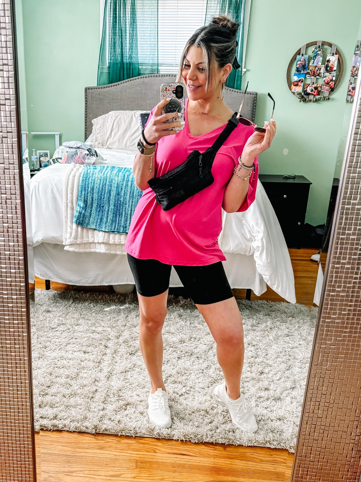 Spring Fashion 🩷
Crossbody, shorts, & sunglasses are all on sale!!
Fits TTS!!


#LTKFindsUnder50 #LTKSaleAlert #LTKStyleTip