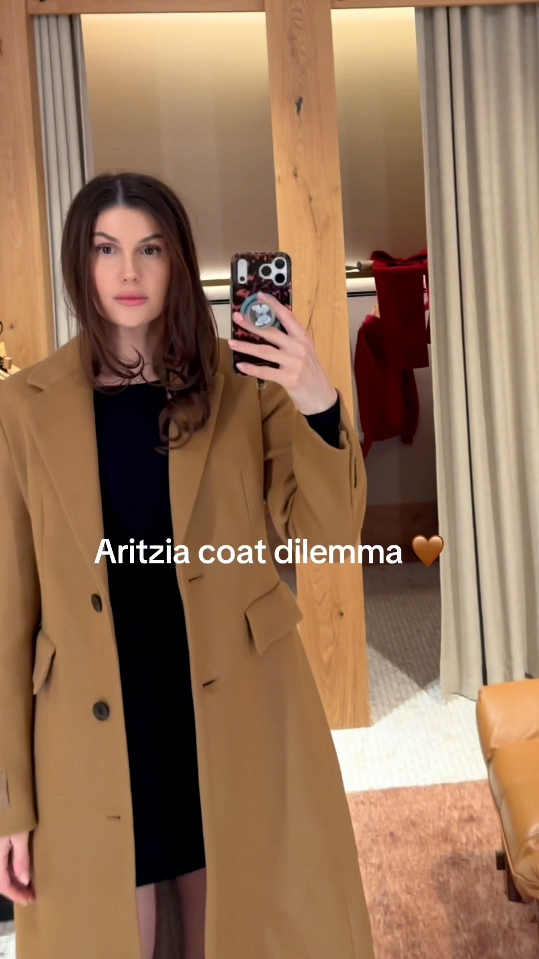 The ultimate camel coat comparison 🤎 Trying on two timeless Aritzia styles: The Constant Coat and The Evening Coat. Both crafted from Luxe Wool Cashmere, but with two distinct silhouettes.

The Constant offers a structured, double-breasted look, while The Evening features sleek, single-breasted tailoring.

Shop both styles here. 🤎

#Aritzia #AritziaCoats #CamelCoat #FallStyle #WinterWardrobe
