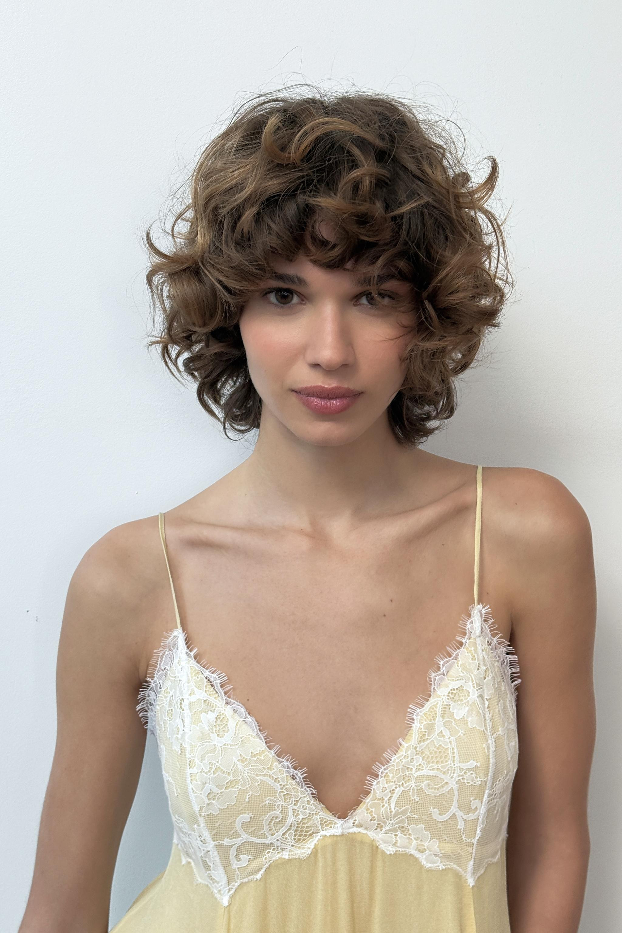 SHORT DRESS WITH CONTRAST LACE | Zara UK