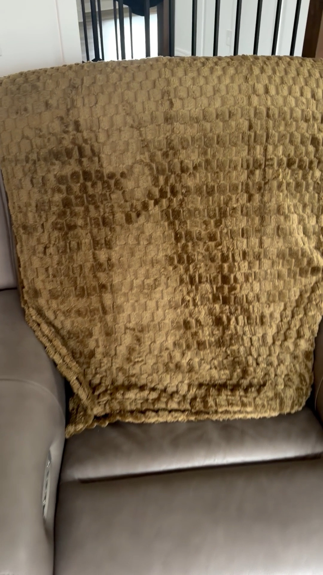 These blankets are the best we have several in different colors this is the throw size and it’s perfect 

#LTKSaleAlert #LTKSeasonal #LTKHome