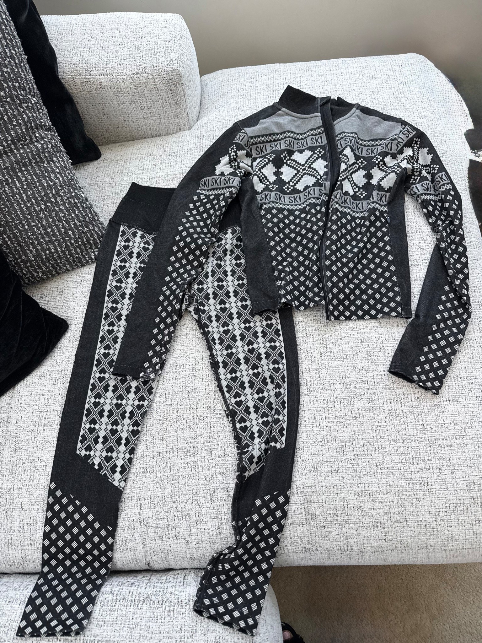 Target set
Target active
Ski set
Apres ski
Ski trip 

#LTKTravel #LTKfitnessgoals #LTKActive