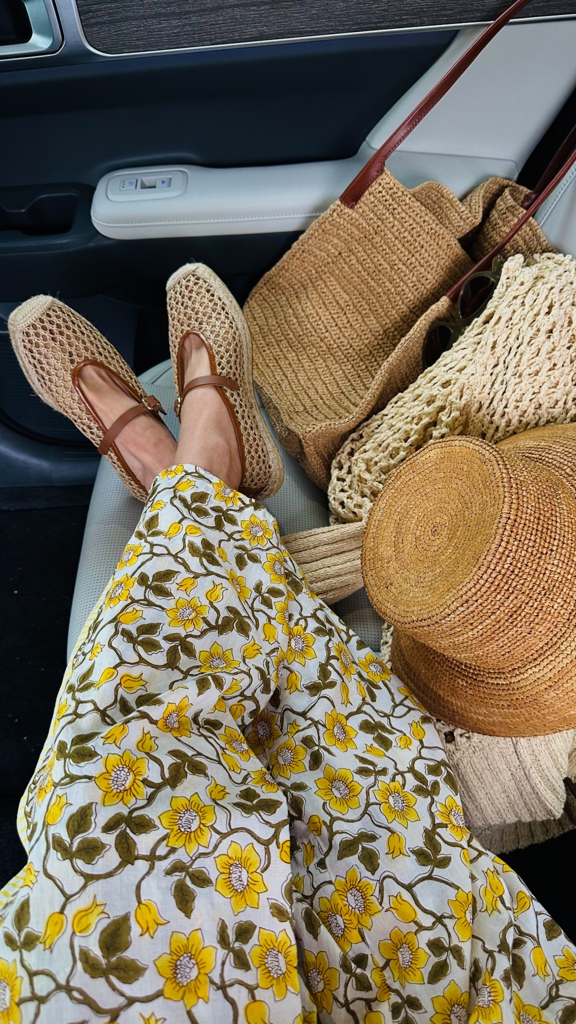 Just went back and get these shoes in other color, too! —- they are so light and comfortable! The quality is super! 🙌

@jcrew #injcrew #ad

#LTKShoeCrush #LTKSummerEdit #LTKItBag