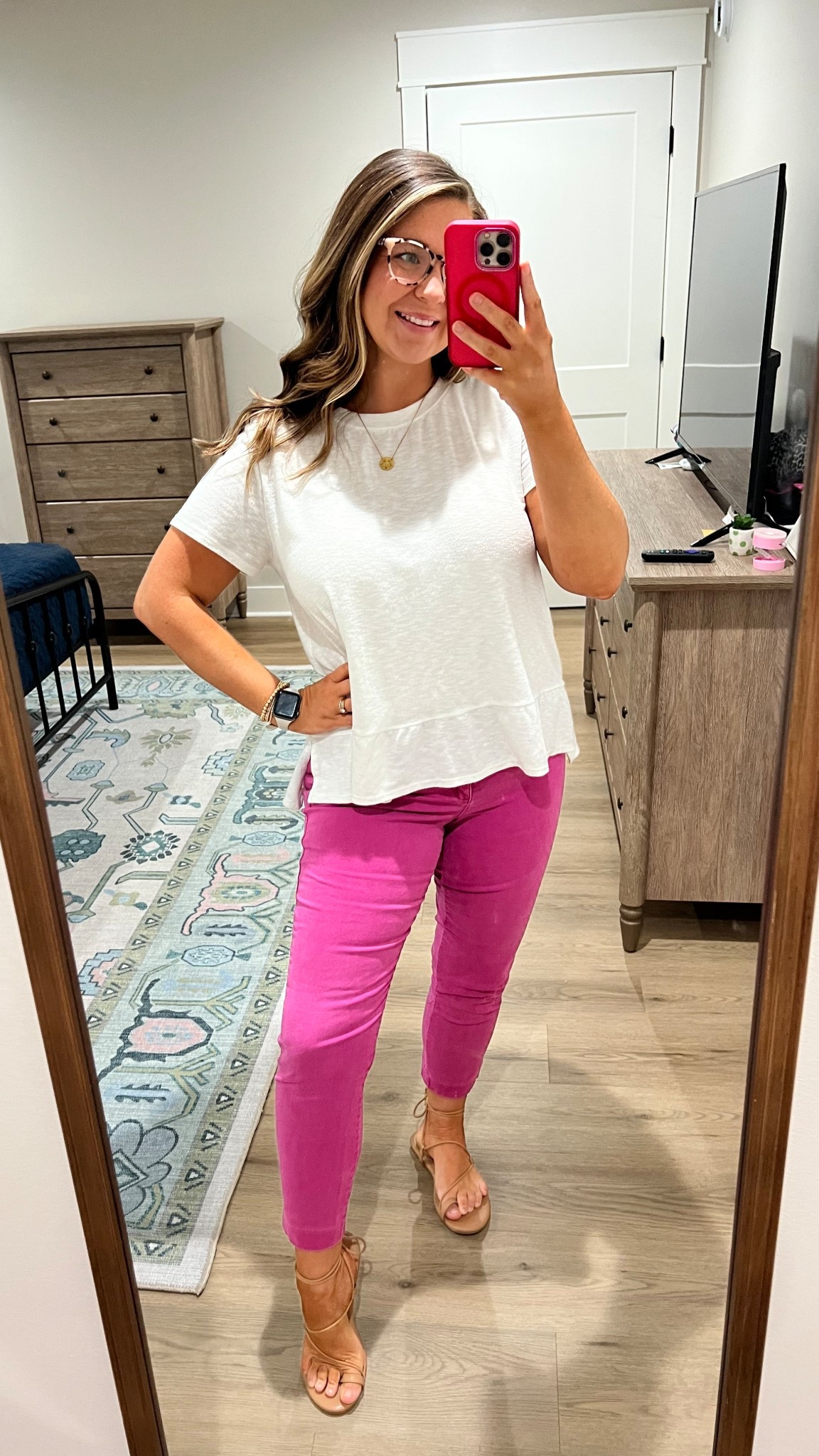 Another casual outfit for teaching littles all day but I’m here to talk about this GLOW ✨ I’m loving my new self tanner from Bondi Sands!

#LTKShoeCrush #LTKStyleTip #LTKMidsize