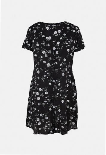 Plus Size Black Floral Print Button Through Tea Dress | Missguided (US & CA)